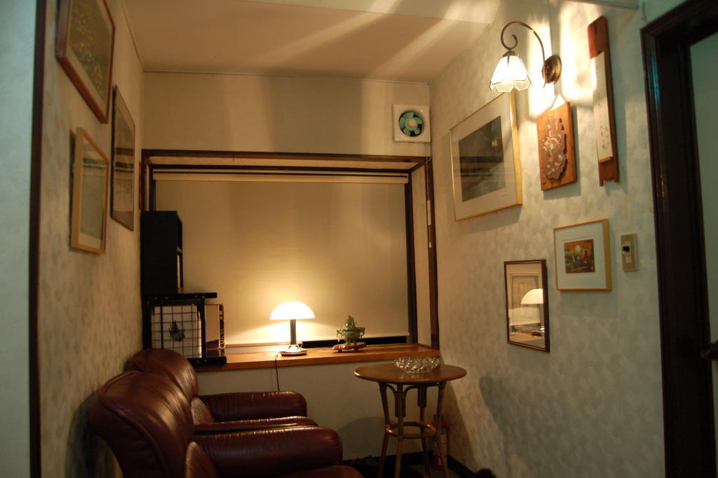 みなかみ町 温泉ペンション　花さき山 Bed & Breakfast エクステリア 写真