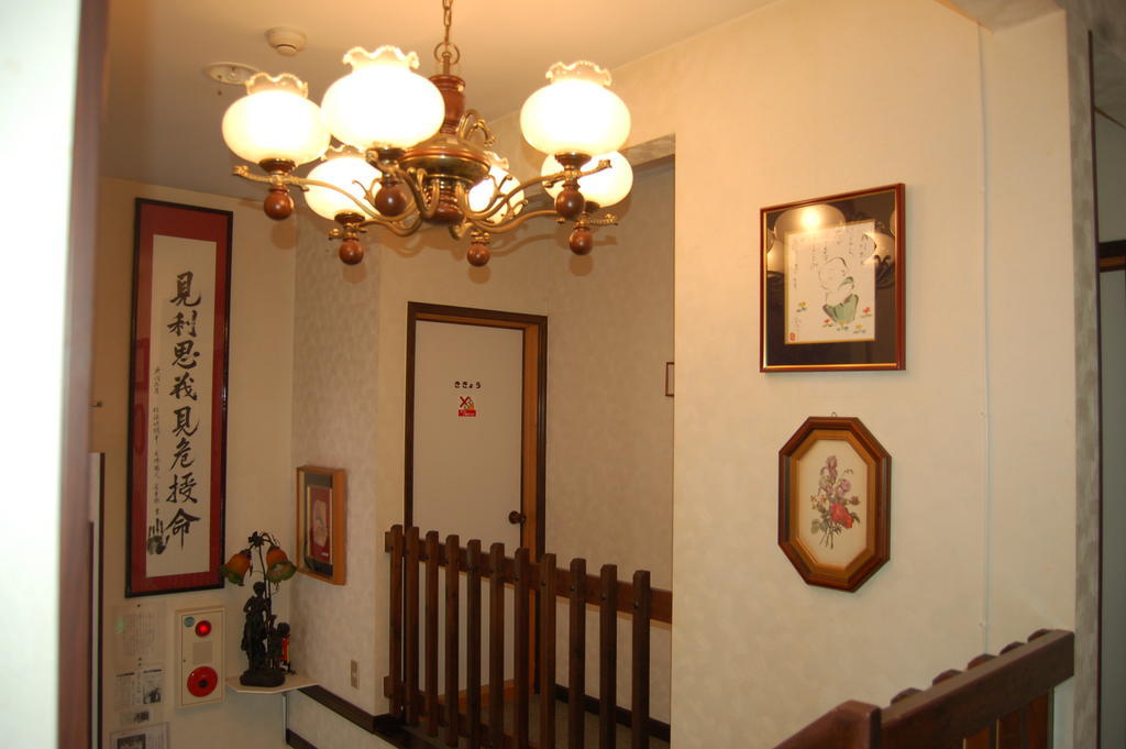 みなかみ町 温泉ペンション　花さき山 Bed & Breakfast エクステリア 写真