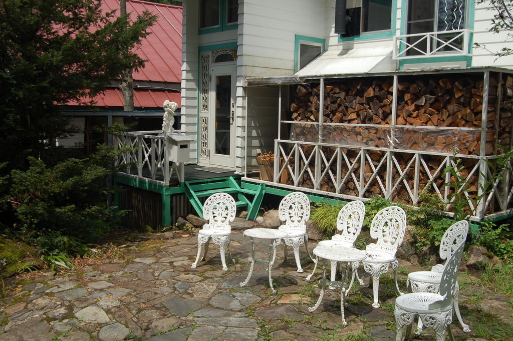 みなかみ町 温泉ペンション　花さき山 Bed & Breakfast エクステリア 写真